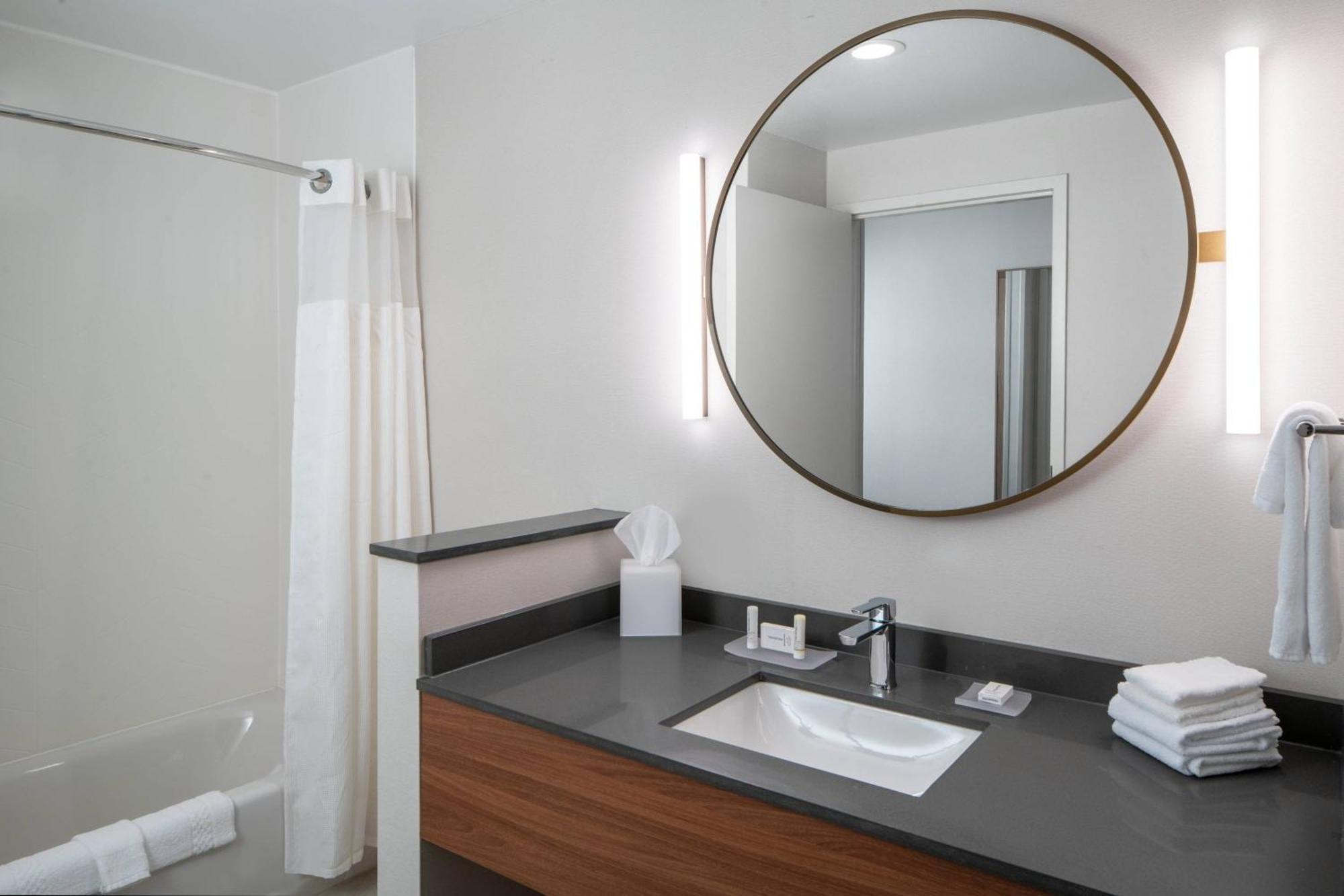 Fairfield By Marriott Inn & Suites Pensacola Pine Forest Εξωτερικό φωτογραφία