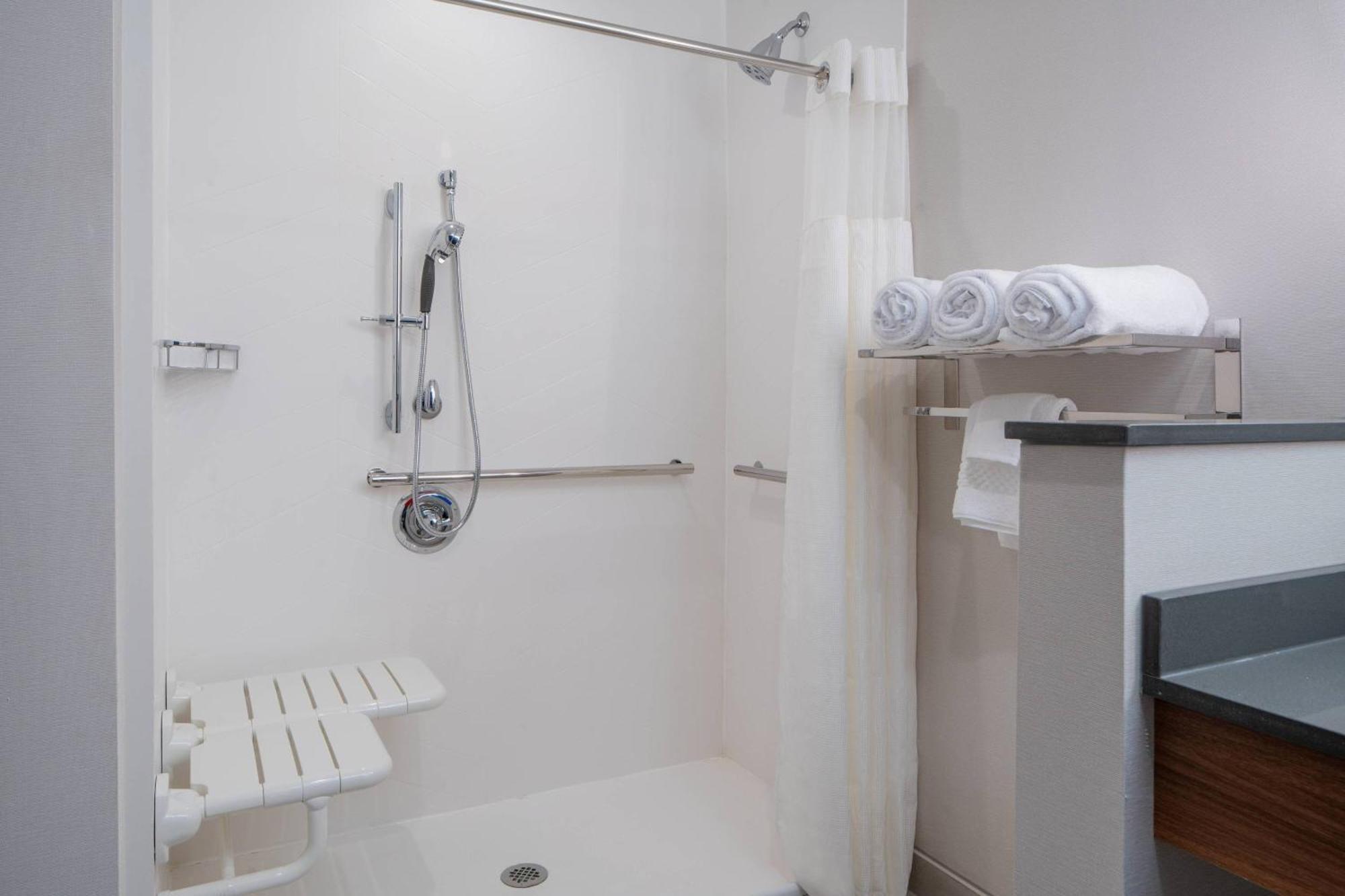 Fairfield By Marriott Inn & Suites Pensacola Pine Forest Εξωτερικό φωτογραφία